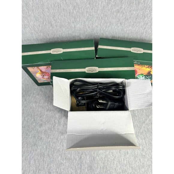 NEW Hallmark 9 Illuminations Snowflake Snowballs Strings Ornament & Power Box - Picture 13 of 16